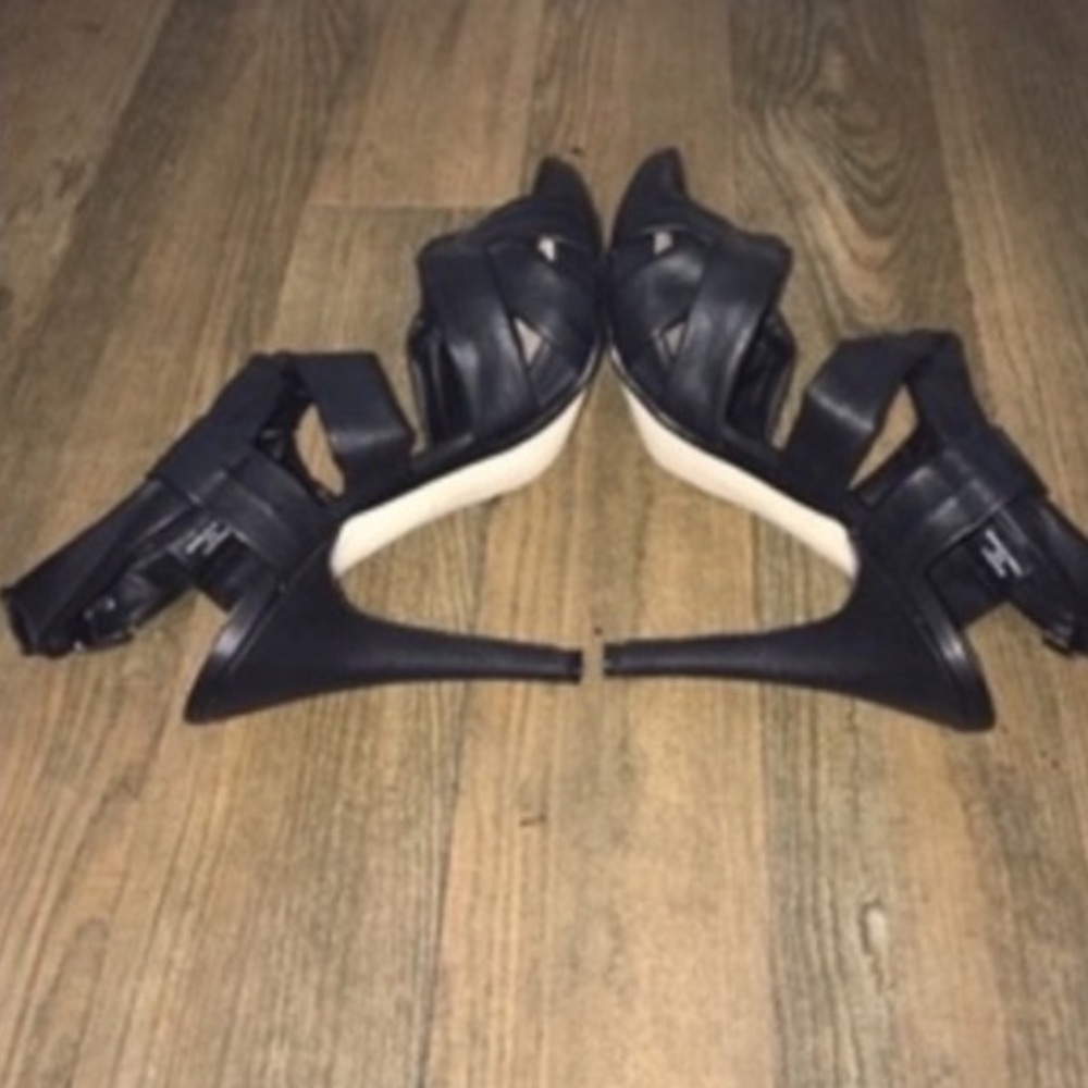 Excellent Condition Authentic Max Studio Designer… - image 7